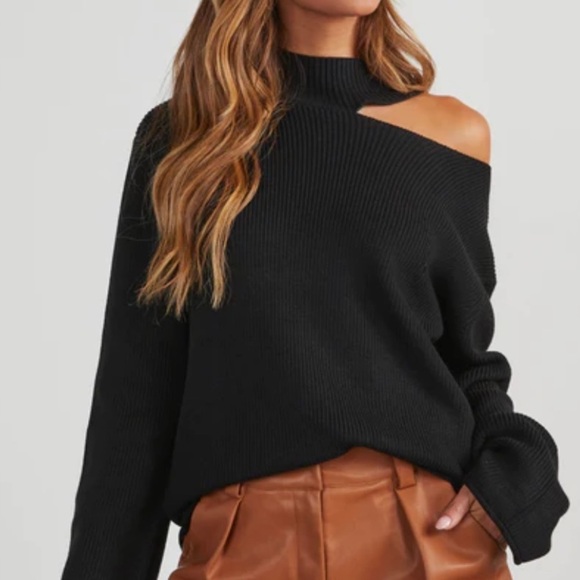 Vici Sweaters - Vici Indulgence Choker Cutout Sweater black size Small oversized medium?